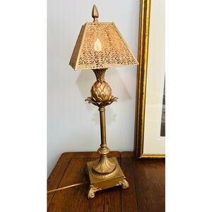Rare Mid-Century Hollywood Regency Pineapple Lamp Filigree Shade 2-Way Light